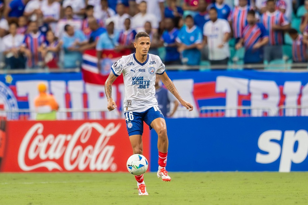 Luciano Juba em a&ccedil;&atilde;o pelo Bahia &mdash; Foto: Let&iacute;cia Martins / EC Bahia