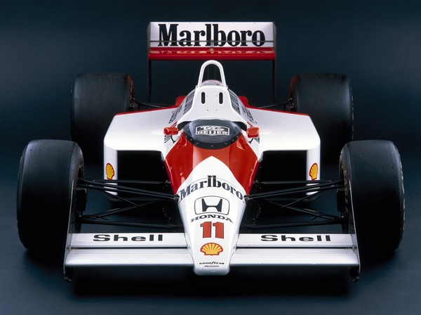 Máquinas eternas #32: a McLaren MP4/4 que aniquilou os rivais e