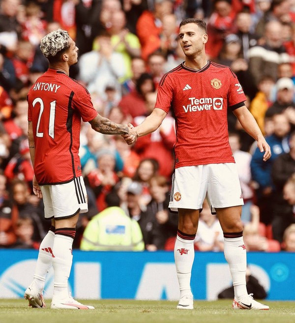 Casemiro estreia, e Manchester United vence o segundo jogo seguido na  Premier League