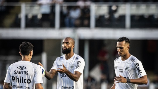 Messias lamenta "primeiro tempo bem abaixo" do Santos e derrota para o Fluminense na Vila