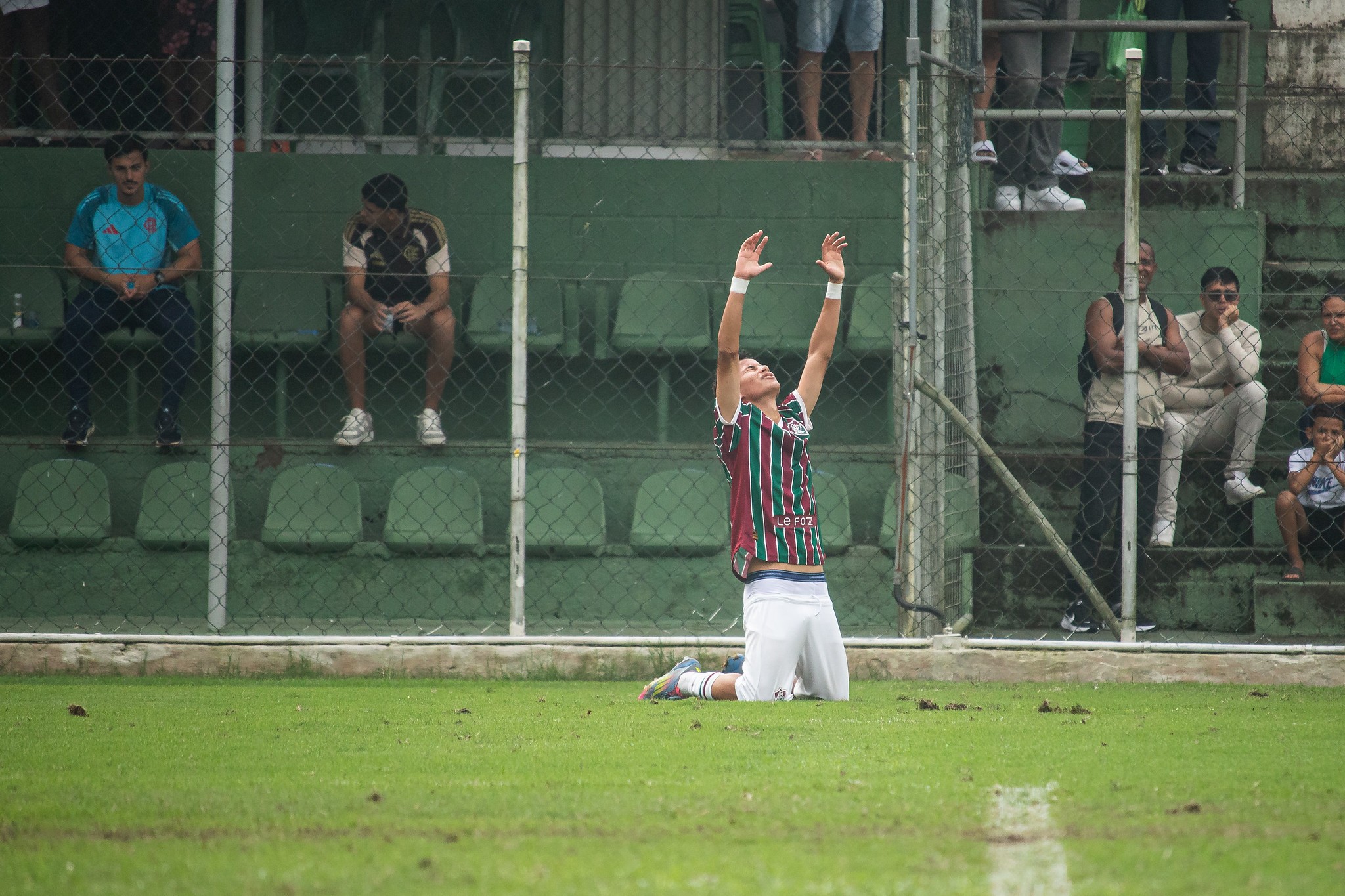 Fluminense e Vasco se enfrentam na final do Carioca Sub-17 após vitórias sobre Flamengo e Botafogo