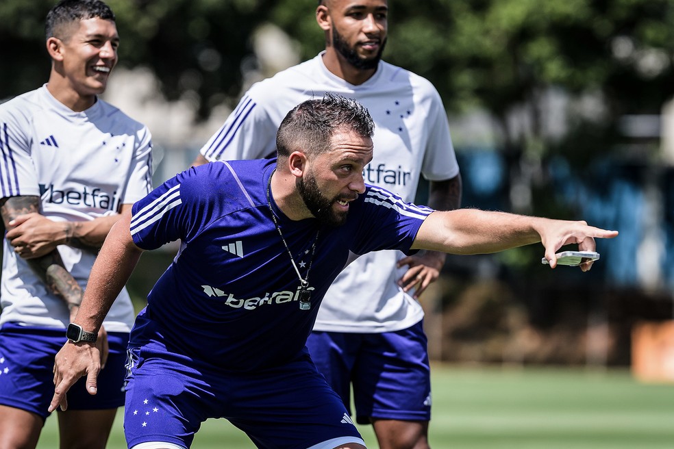 Juan Monaco é preparador físico e chegou ao Cruzeiro com Larcamón — Foto: Gustavo Aleixo/Cruzeiro