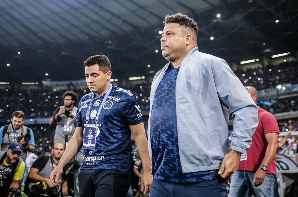 Pedro Martins e Ronaldo Nazário Cruzeiro — Foto: homás Santos/STAFF IMAGES