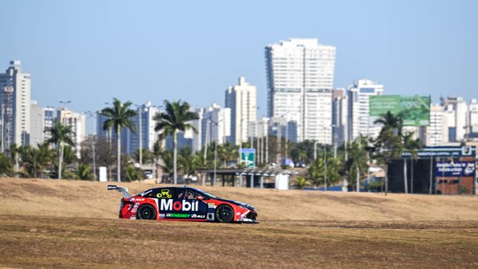 Stock Car: Dudu Barrichelo vence corrida sprint em Goiânia - Foto: (Duda Bairros/Stock Car)