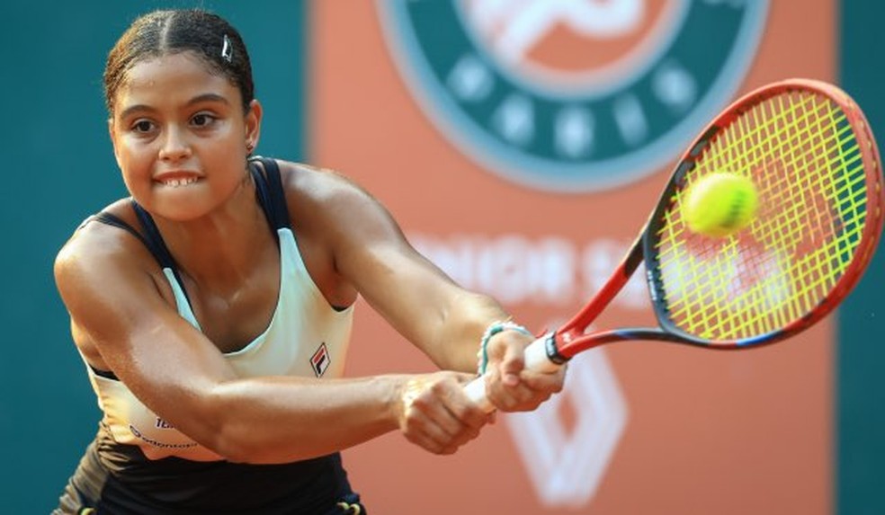 Nauhany no Roland-Garros Junior Series — Foto: Marcelo Zambrama