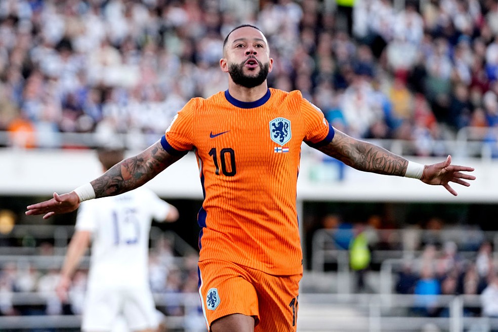 Memphis Depay em Holanda x Malta, no ano passado — Foto: Roy Lazet/Soccrates/Getty Images