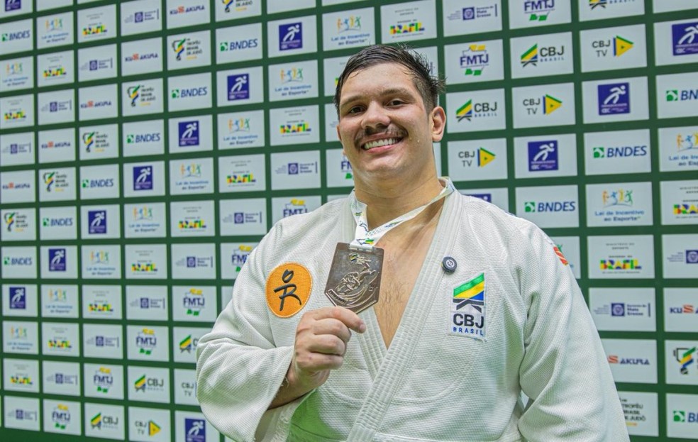 João Cesarino conquista prata no Troféu Brasil de Judô em Cuiabá — Foto: Lennon Magno