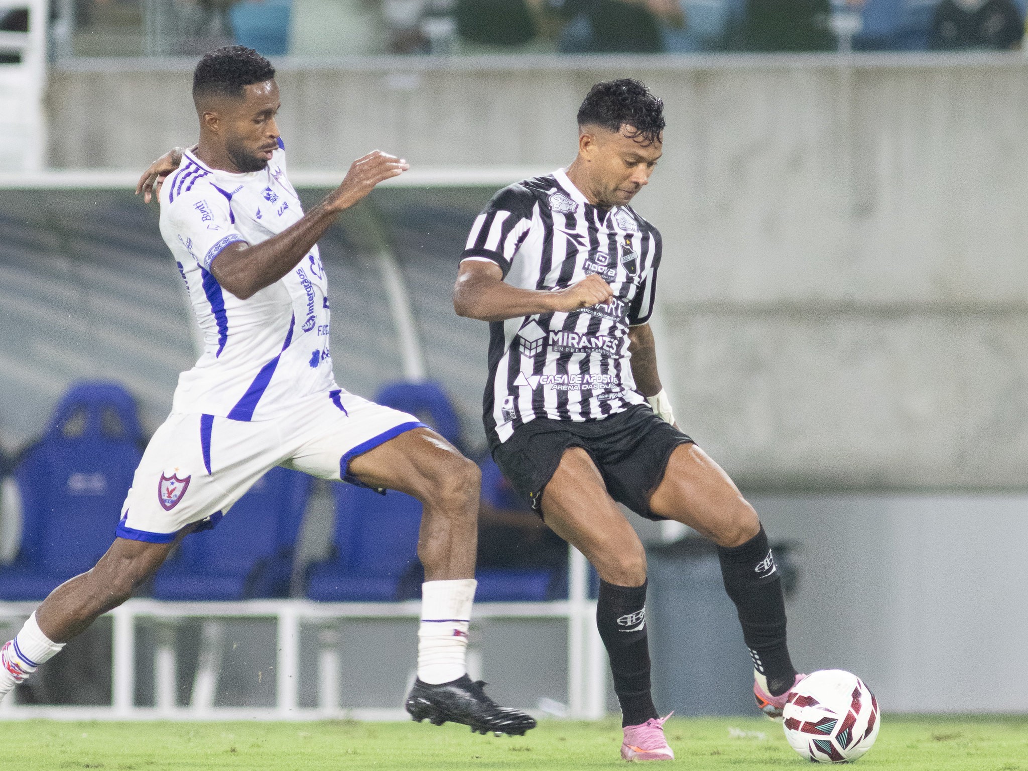 Waguinho elogia atuação de goleiro do Águia e diz que temeu decisão por pênaltis
