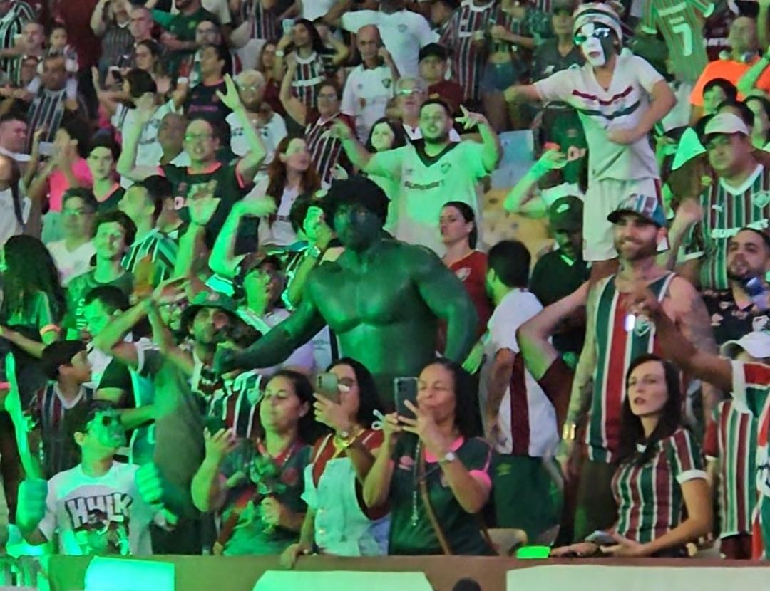 "Hulkmania" toma conta das arquibancadas do Fluminense: "Vai ser uma relação muito forte"