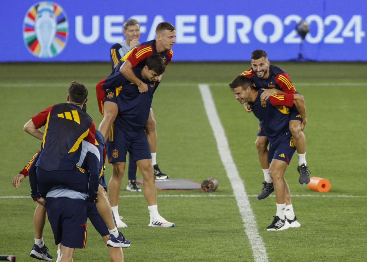 Las botas no bastan, España debe practicar tenis antes del torneo |  Clasificación para la Eurocopa