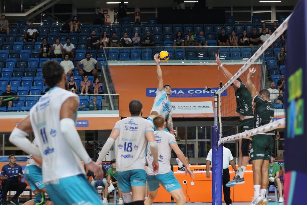 São José vence Goiás e respira na Superliga!