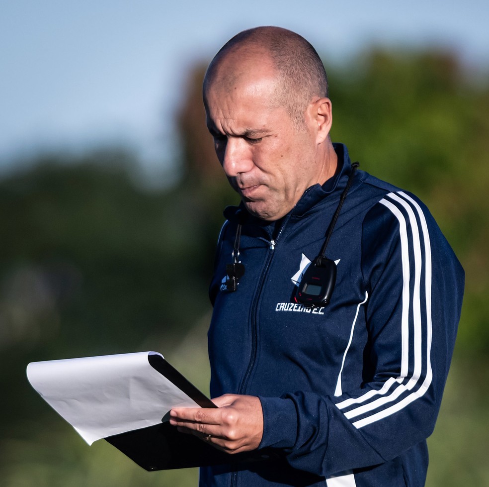 Leonardo Jardim, técnico do Cruzeiro