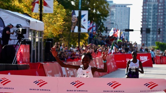 Queniana bate recorde mundial da maratona e é a primeira mulher a correr abaixoaposta de jogos online2h10min