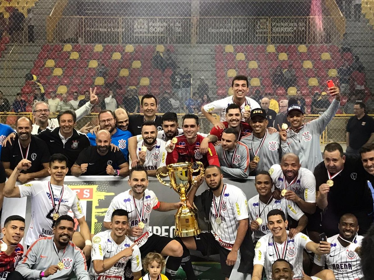 Corinthians atropela o Sorocaba e é campeão paulista de futsal
