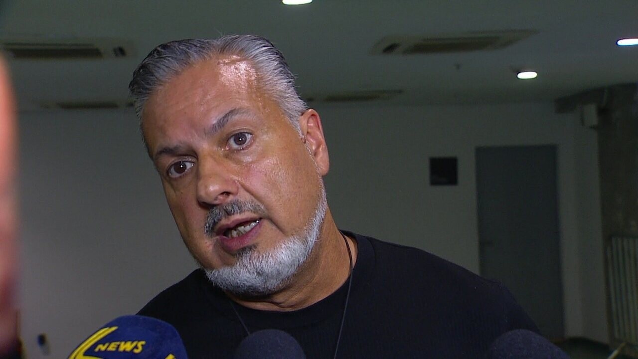 Diretor do Flamengo critica arbitragem: "Deixa suspeitas"