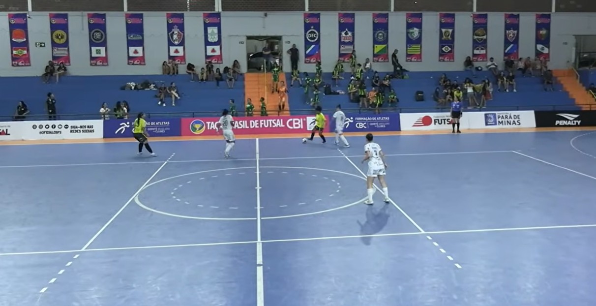 Epitaciolândia é goleado e fecha 1ª fase com pior campanha da Taça Brasil de Futsal Feminino Sub-17