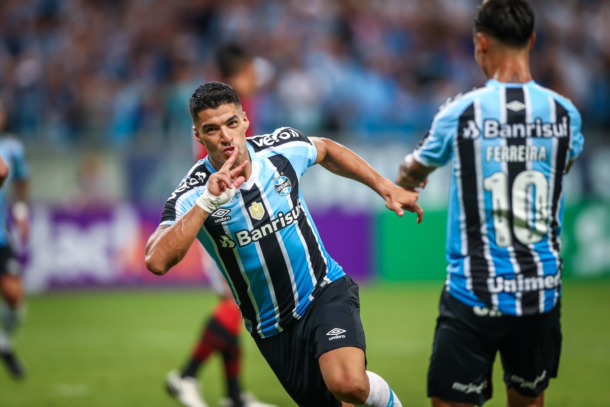 GloboEsporte.com > Futebol > Cruzeiro - NOTÍCIAS - Para Zé Carlos, gol  sobre o São Paulo é cartão de visitas