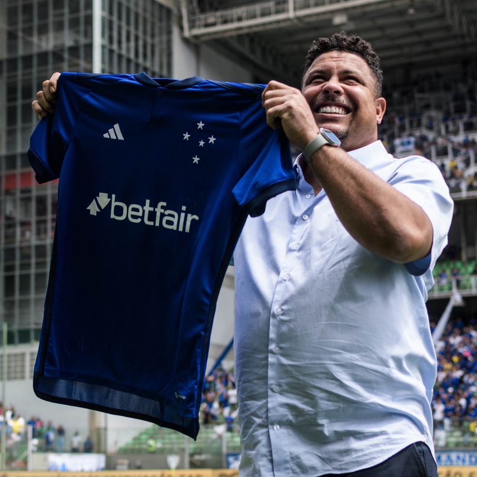 Palacios revela sonho ao vestir a camisa do Cruzeiro