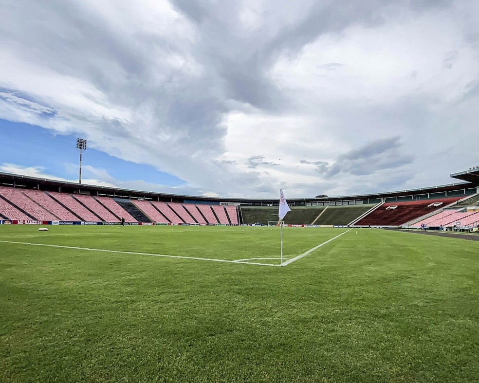 Parque do Sabiá; estádio; Uberlândia — Foto: Otávio Silva