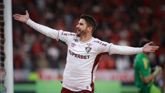 Internacional x Fluminense Everaldo gol