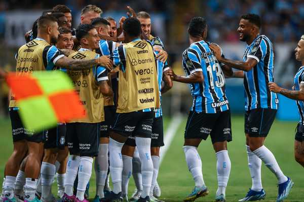 Desempenho excepcional de Fábio e Marchesín garante vitória do Grêmio