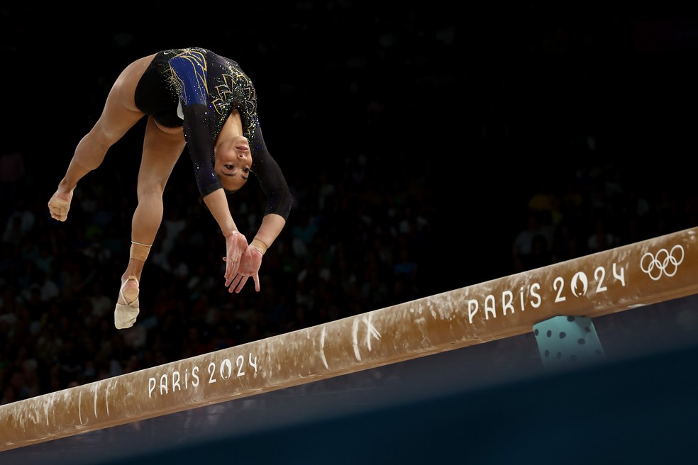 Júlia Soares foi finalista na trave nas Olimpíadas de Paris — Foto: Naomi Baker/Getty Images