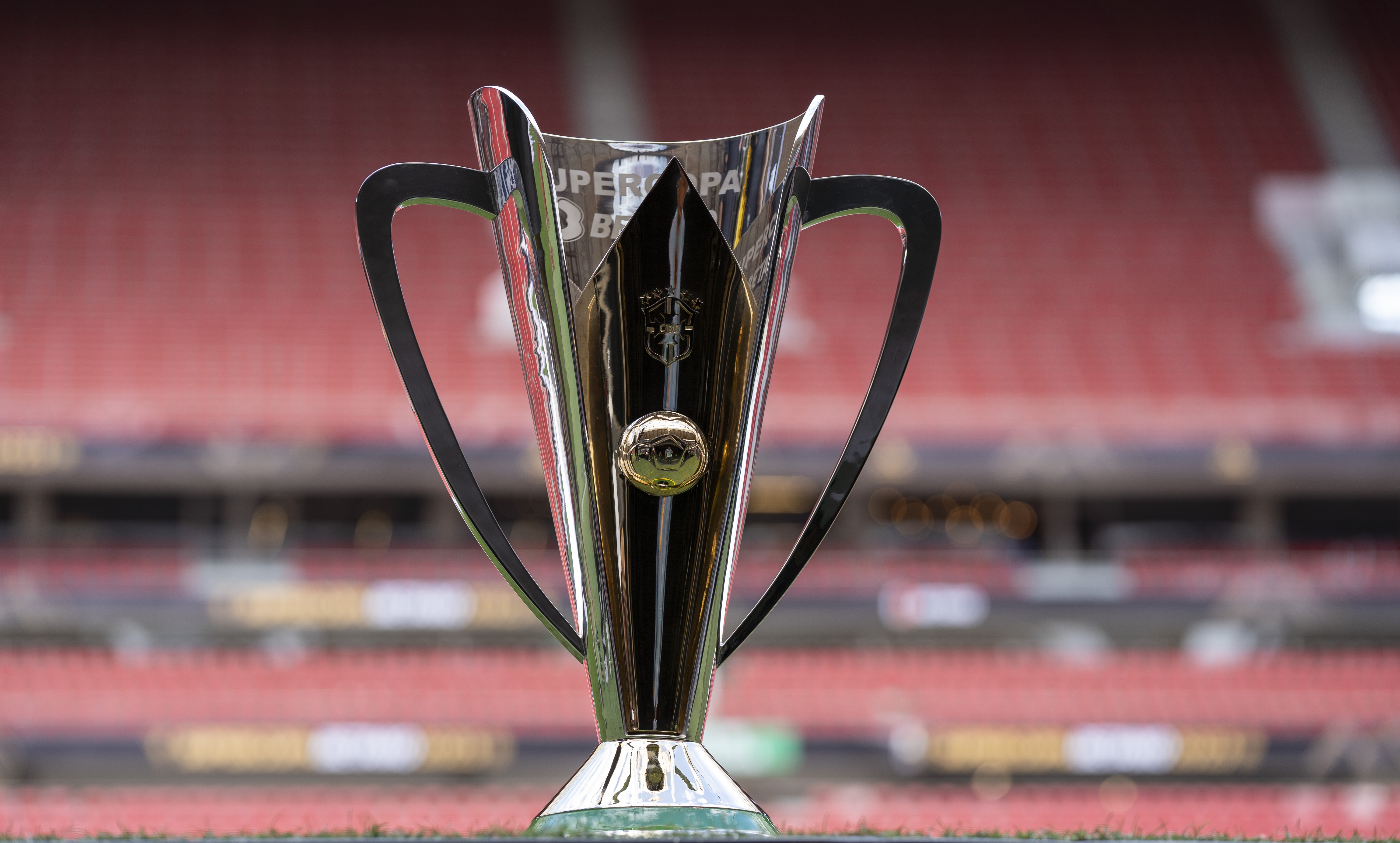 Flamengo e Corinthians se enfrentam em duelo decisivo pela Supercopa do Rei: data e horário revelados!