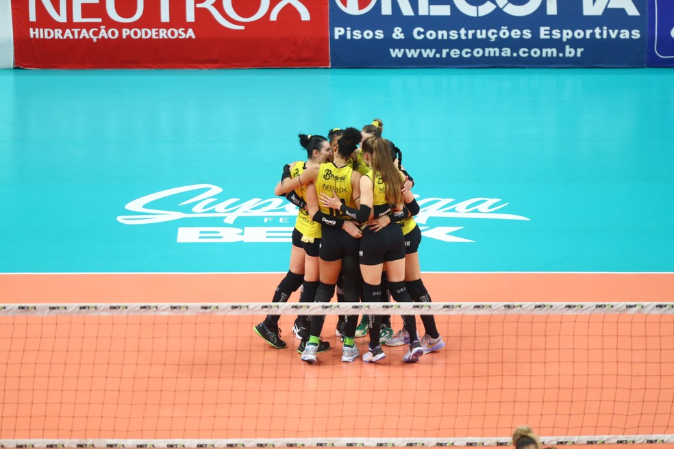 Praia Clube avança à final da Superliga — Foto: Gilvan Souza