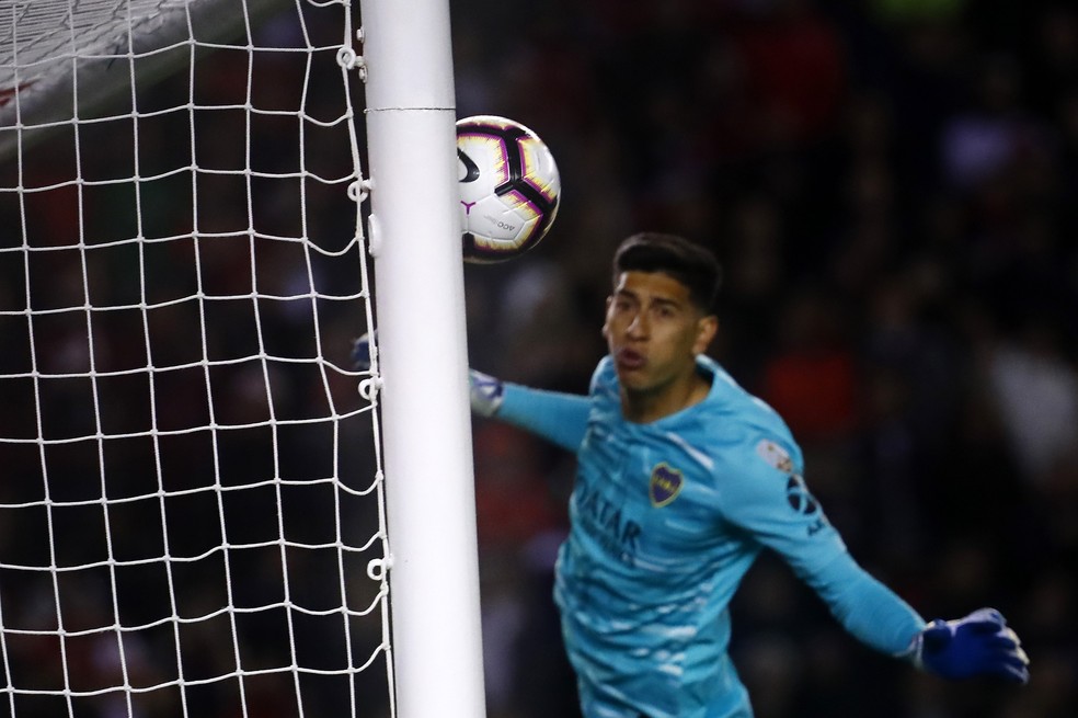 Esteban Andrada defendeu o Boca antes de rumar ao México — Foto: Marcos Brindicci/Getty Images