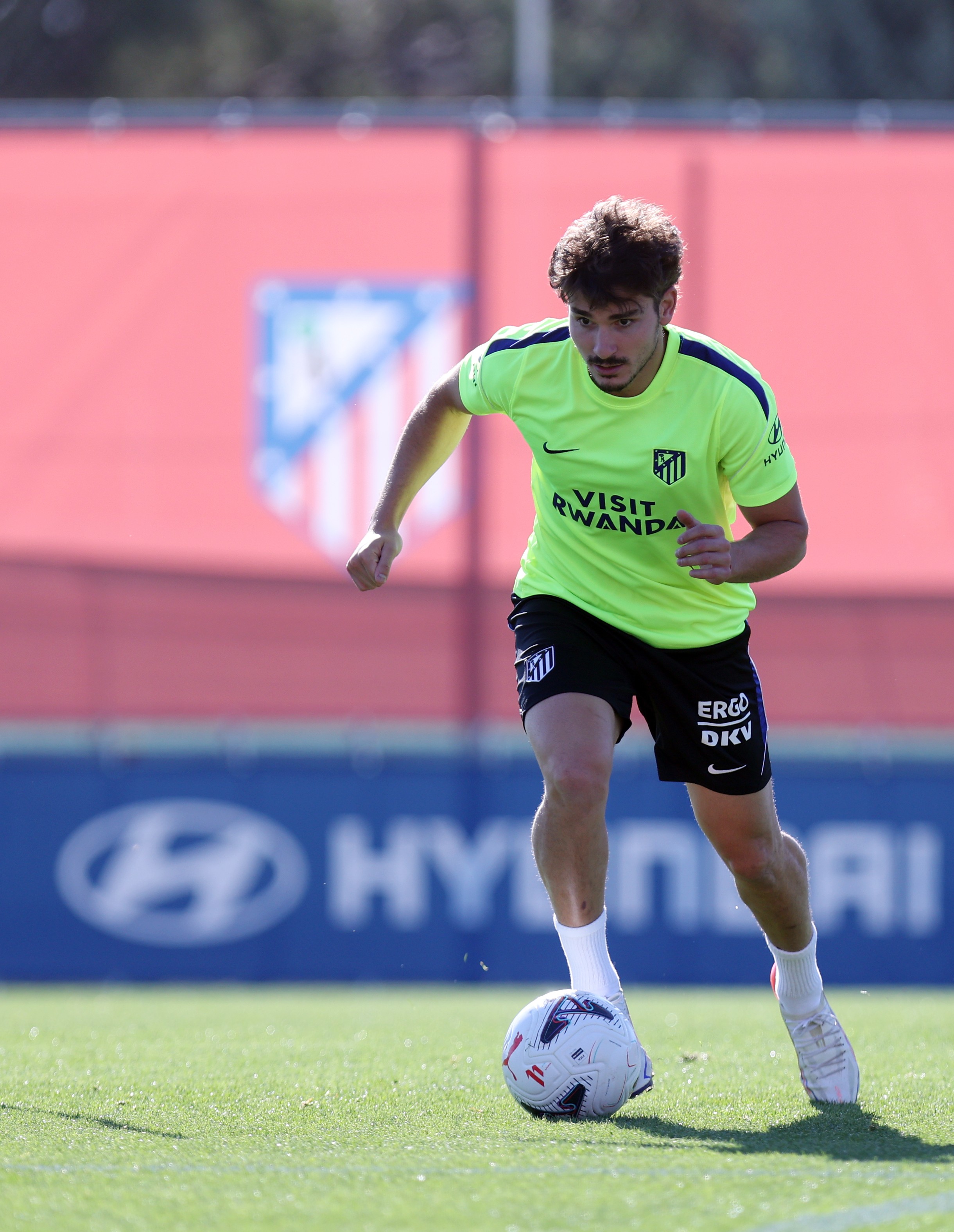 Julian Álvarez não chega a acordo e fica no Atlético de Madrid