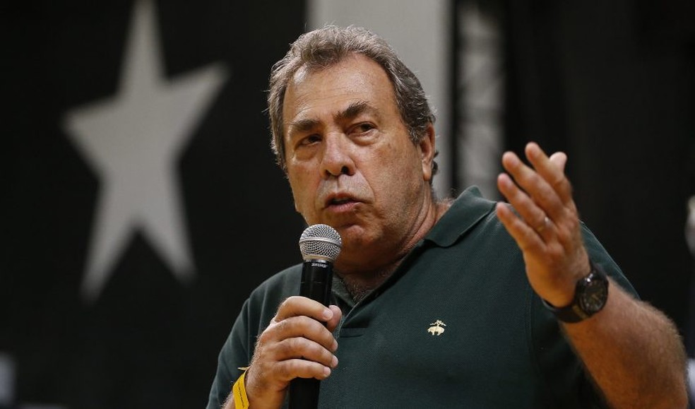 Em áudio, Montenegro diz que ideia é Botafogo ficar na Eagle, com ou sem Textor