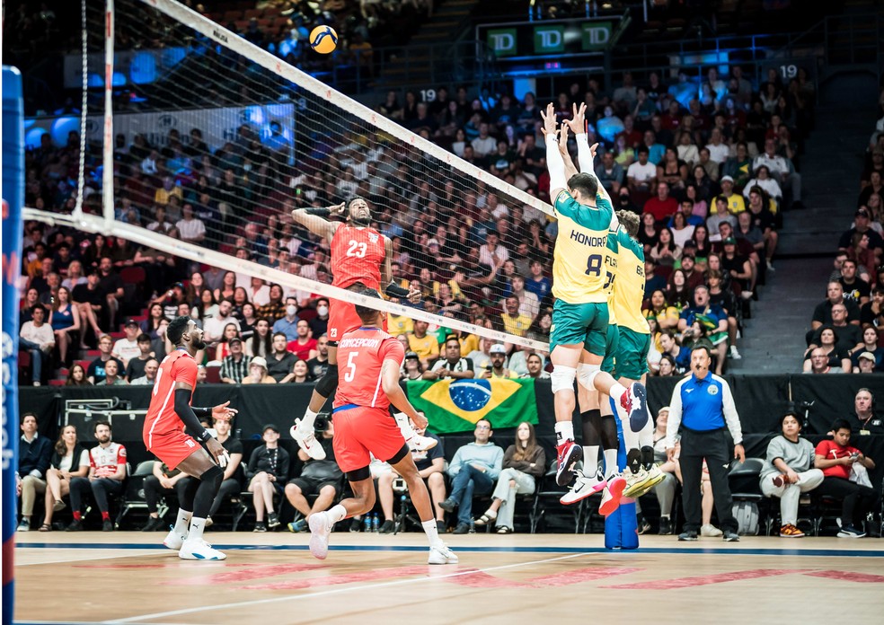 Seleção Brasileira feminina de vôlei vence 2º jogo em Tóquio no