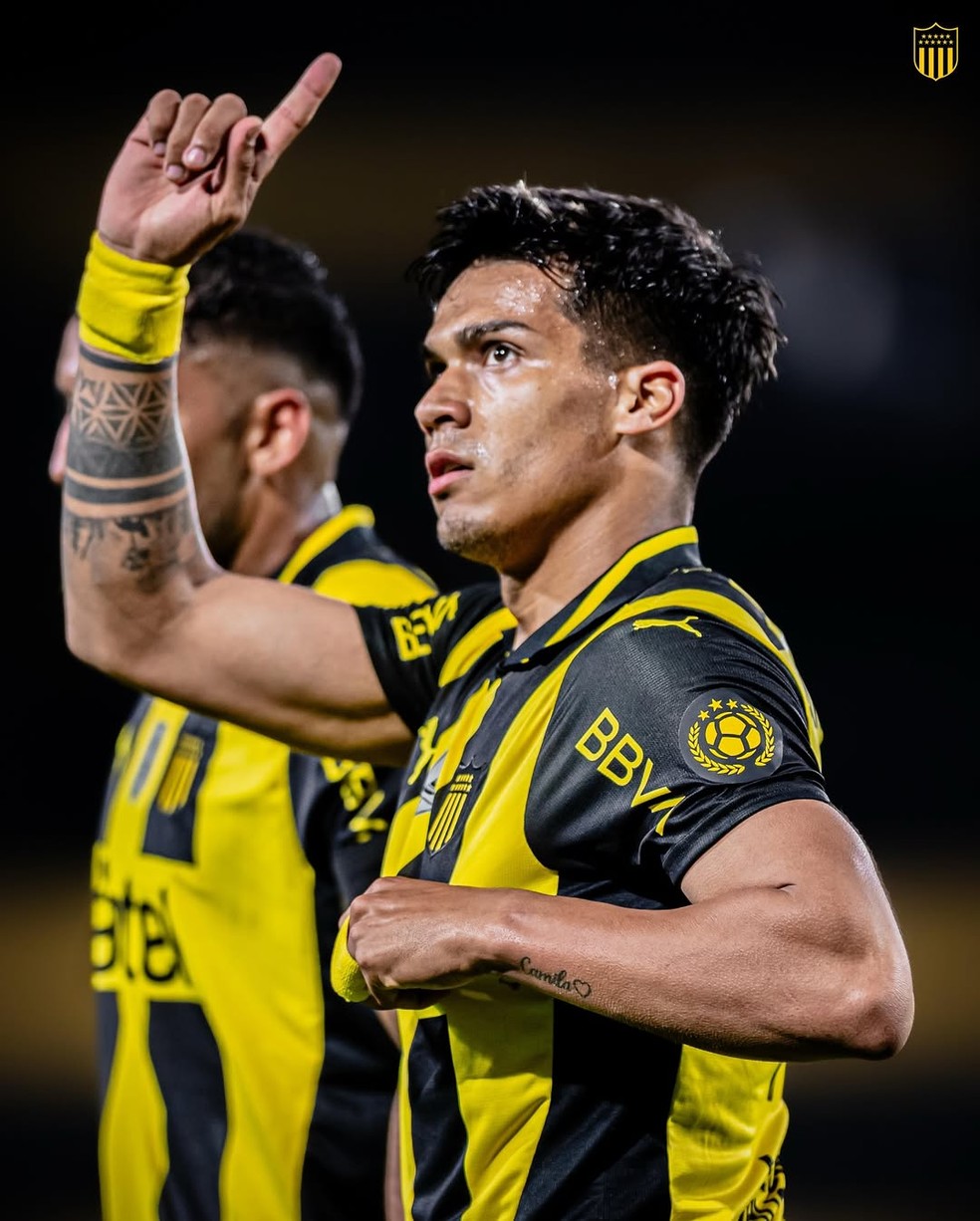 Matías Arezo está emprestado pelo Grêmio ao Peñarol até dezembro deste ano