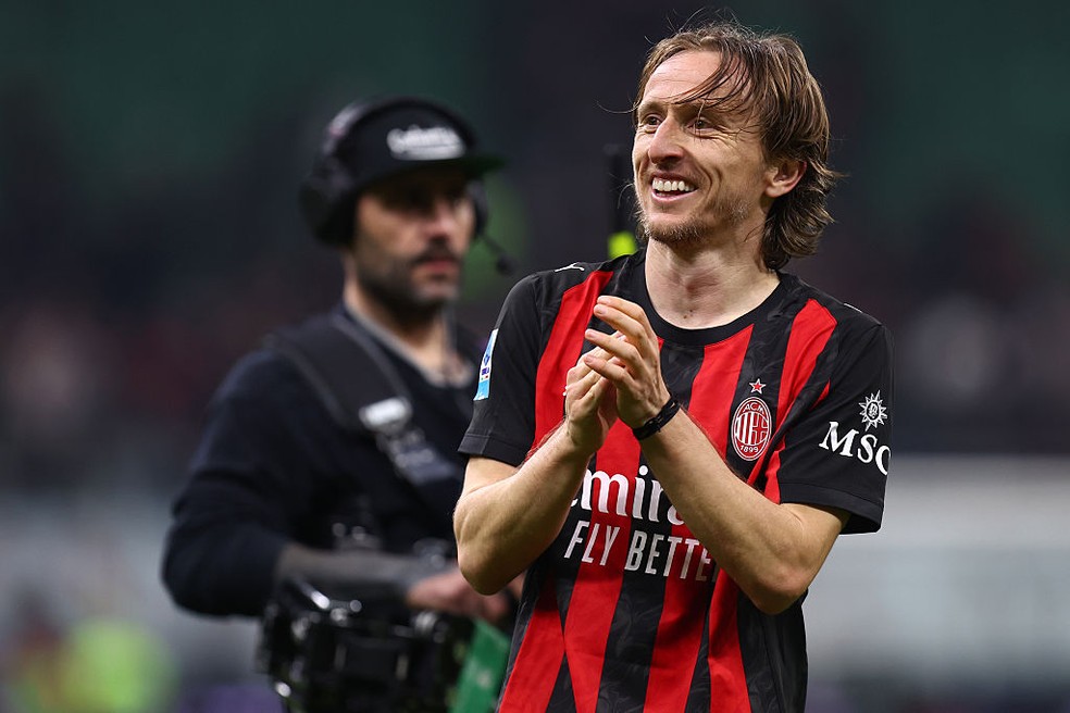 Modric foi um dos destaques da vitória do Milan sobre a Inter de Milão — Foto: Getty Images