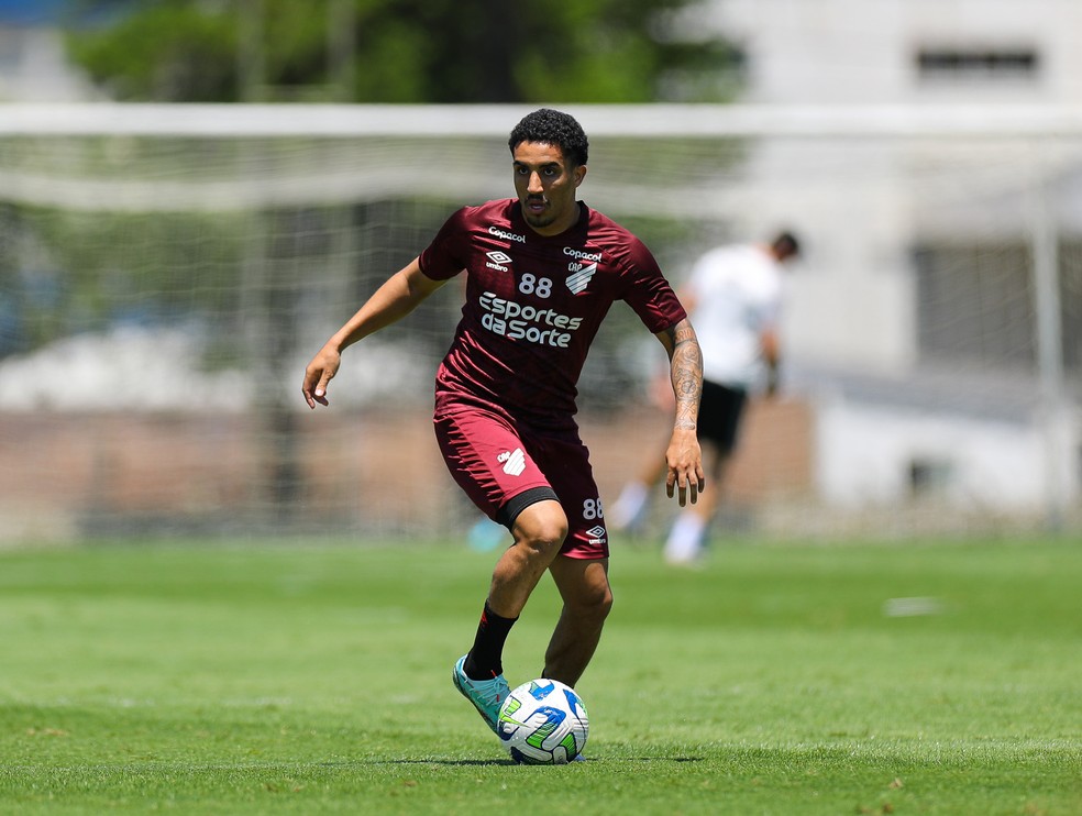 Christian, do Athletico, recebeu sondagens de clubes brasileiros  — Foto: José Tramontin/Athletico