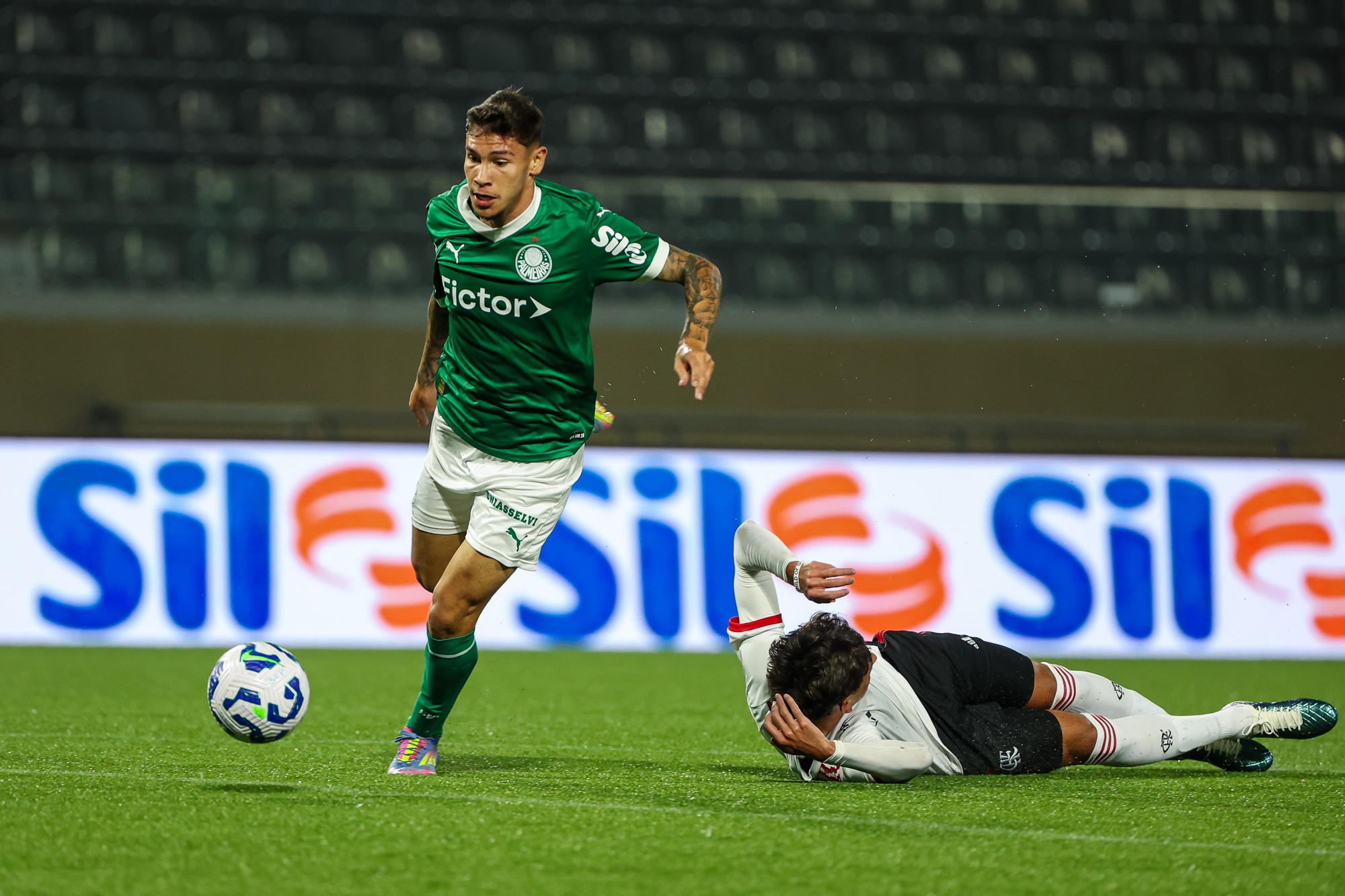 Destaque do Palmeiras e com multa de R$ 654 milhões, Erick Belé estreia em lista da Seleção sub-20