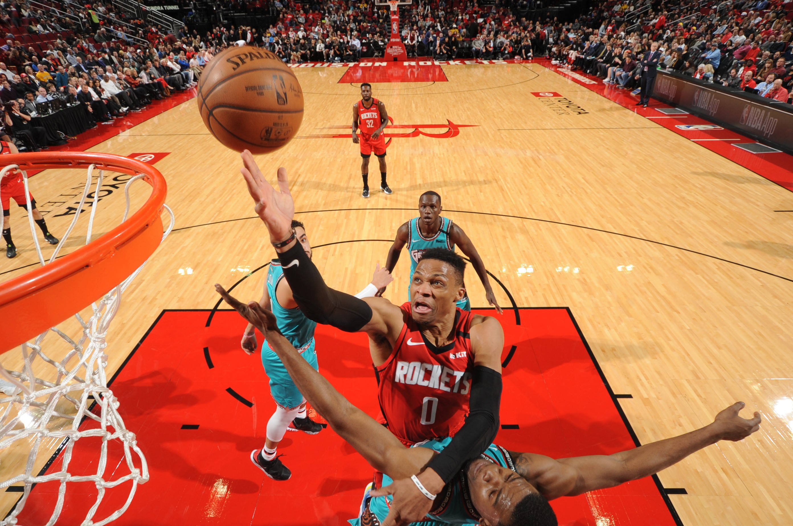 Com 63 pontos da dupla Westbrook/Harden, Rockets superam Grizzlies e ...