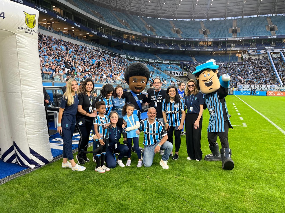 Flecha Negra, novo mascote em homenagem à Tarciso — Foto: Lucas Uebel / Grêmio FBPA