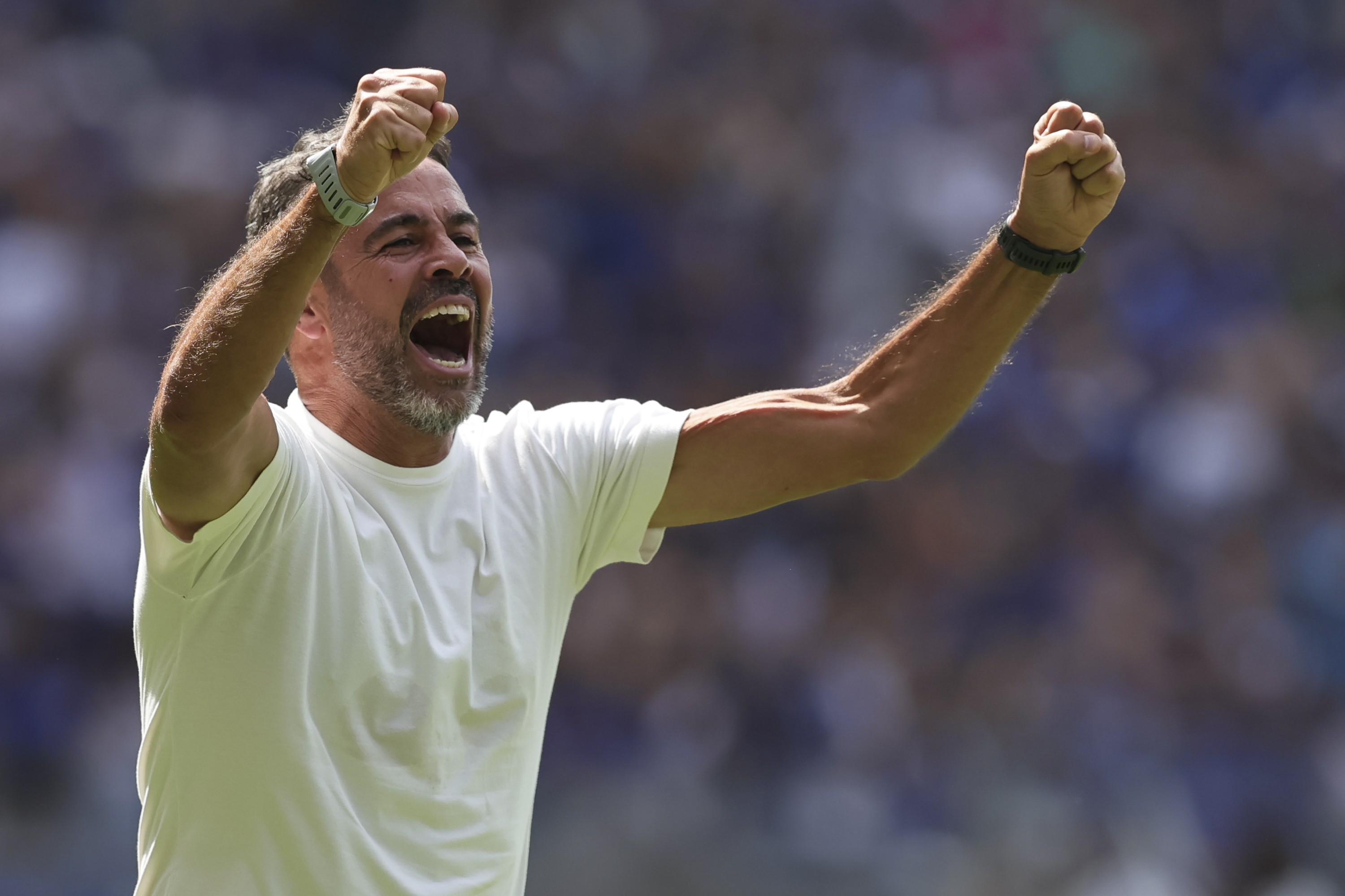 Artur Jorge projeta evolução do Cruzeiro antes de duelo decisivo na Libertadores contra o Flamengo
