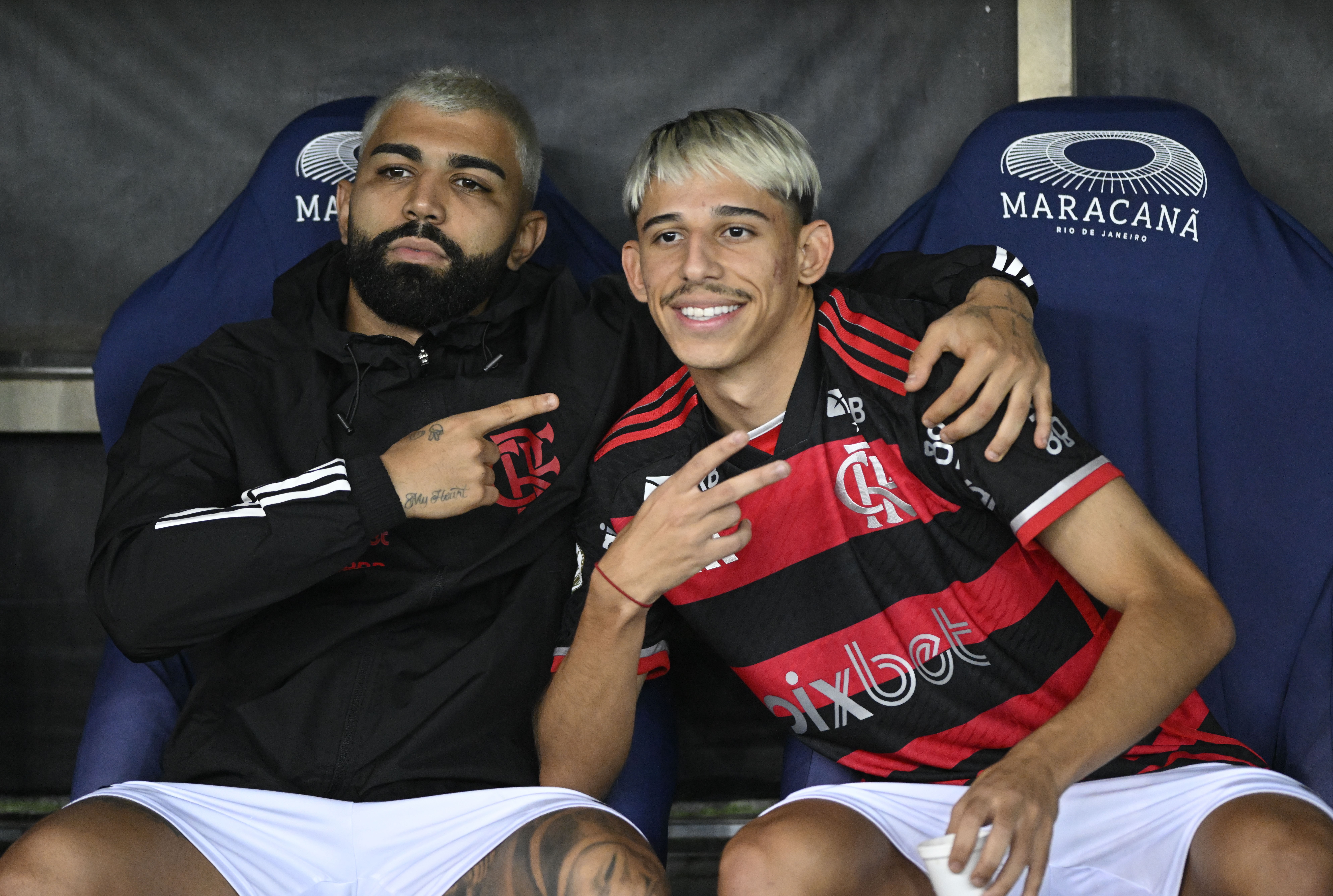 FAZ O PIX! FIFA impede Leixões de contratar jogadores até quitar dívida com Flamengo
