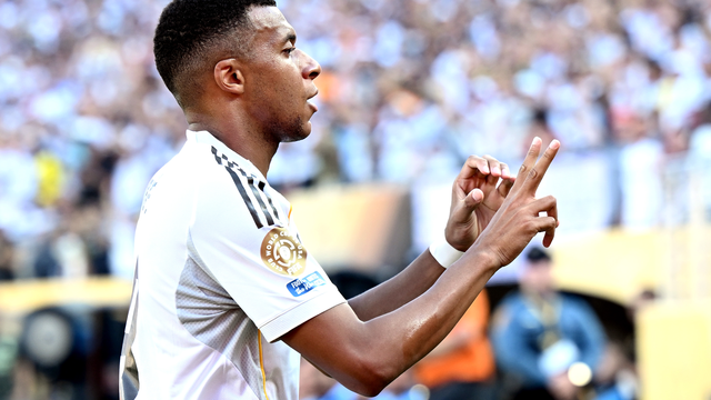 Mbappé faz homenagem a Diogo Jota após gol em Real Madrid x Borussia Dortmund