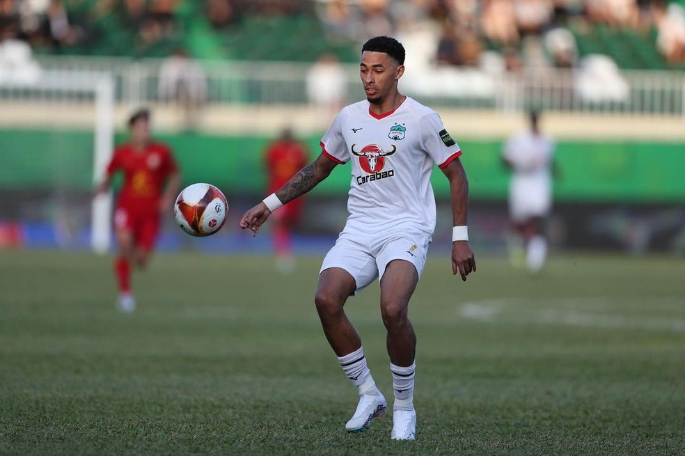 Paollo Madeira, atacante brasileiro do Hoang Anh Gia Lai FC, do Vietnã, morre em acidente — Foto: Reprodução/Instagram