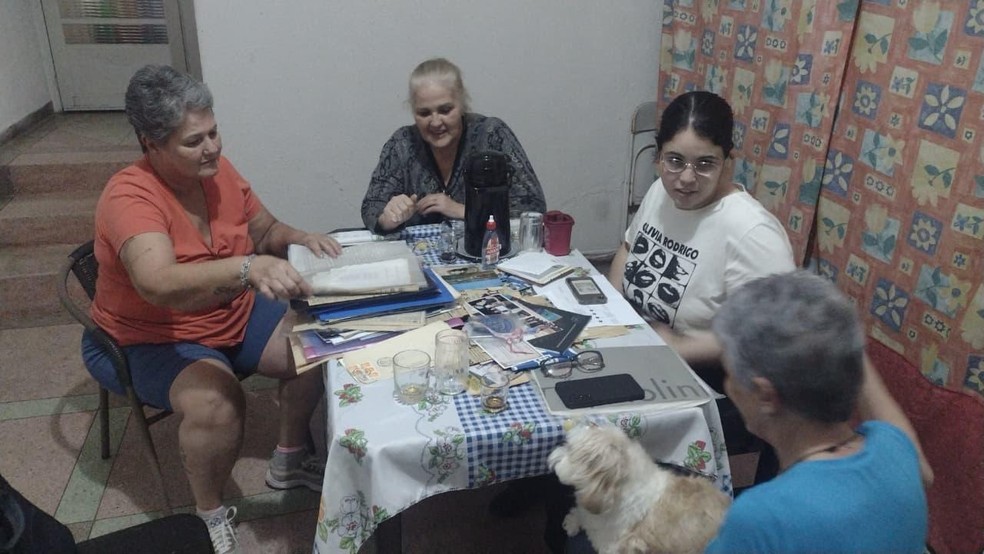 Maria Helena, Rosa e Marina contam histórias
