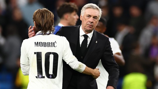 Ancelotti nega atrito com Modric e explica banco: "Concorrência alta"