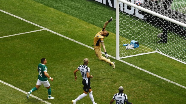 John em Palmeiras x Botafogo