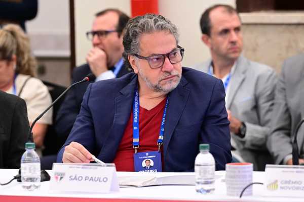 Casares acredita em reunificação dos clubes após venda dos direitos da Libra