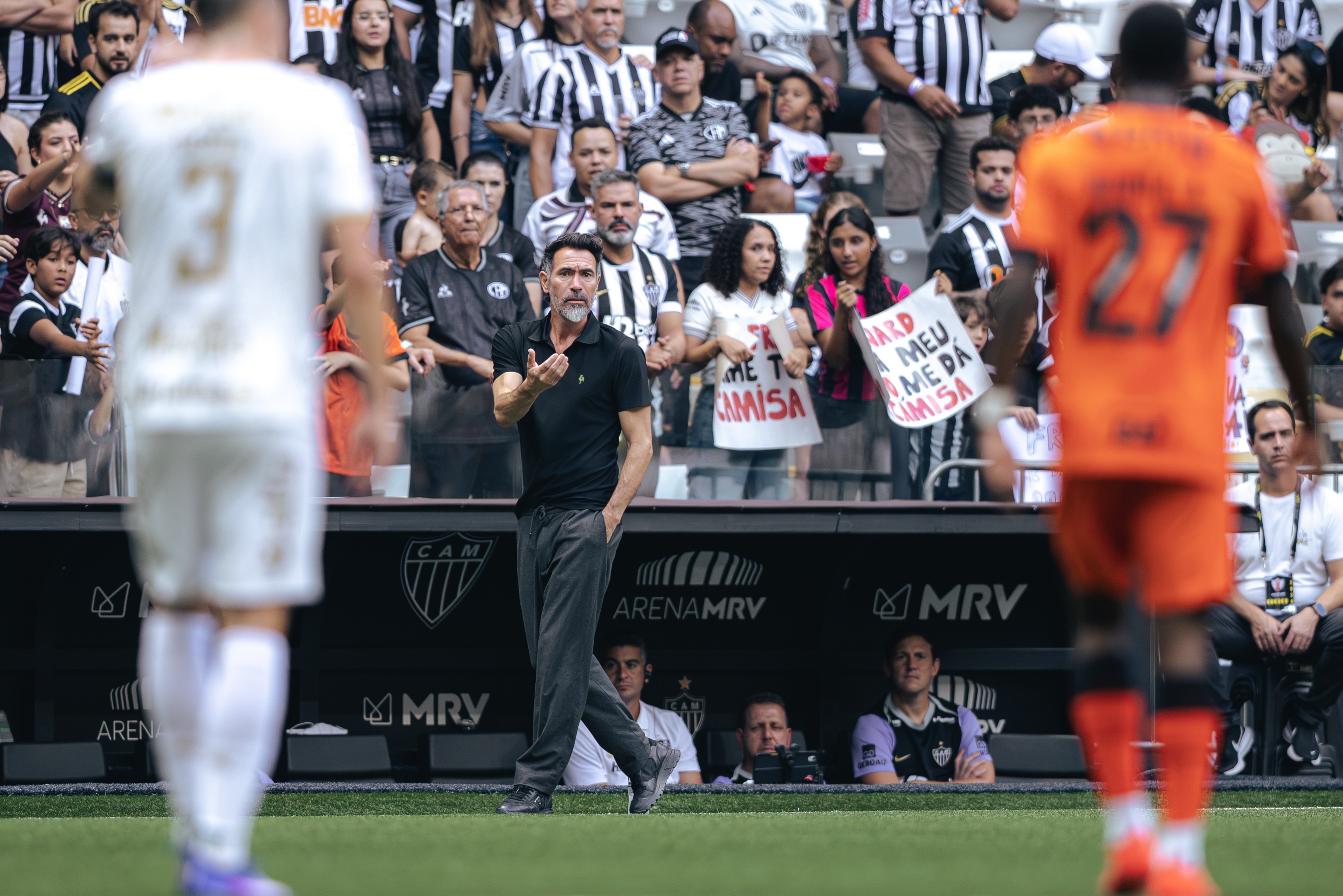 Domínguez deixa alerta ao time do Atlético-MG: "Temos obrigação de melhorar"