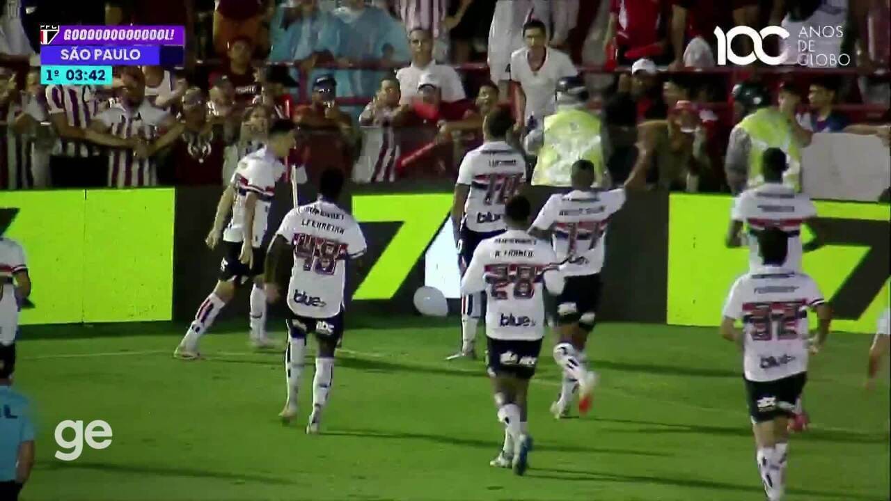 Ferraresi se desculpa pela expulsão em vitória do São Paulo: 