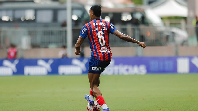 Jean Lucas em ação na Arena Fonte Nova