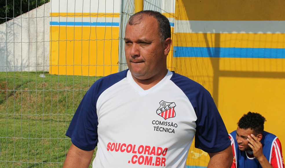 Mauro Marino quando técnico do Comercial-MS, em 2014. — Foto: Hélder Rafael